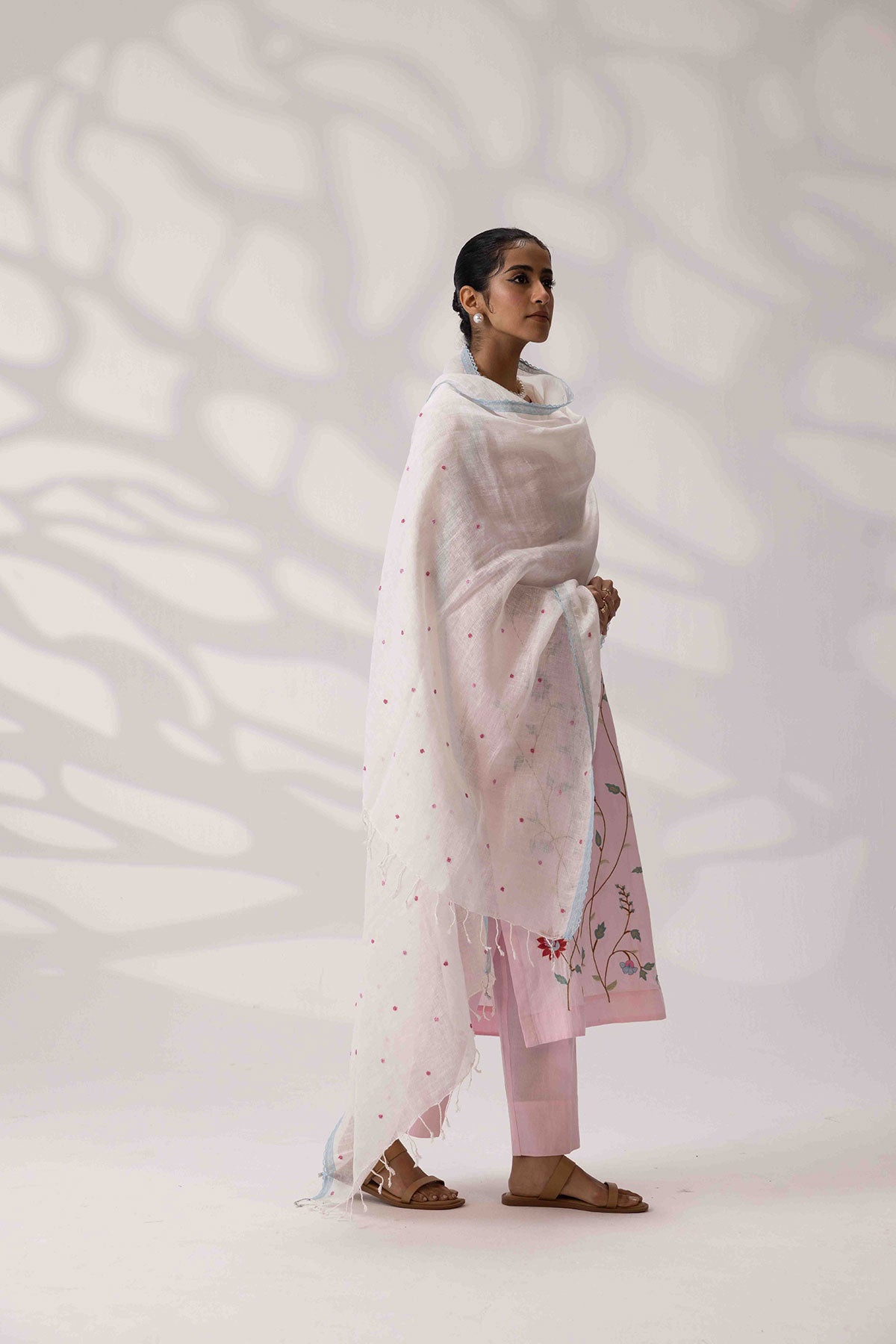 White Linen Dupatta - I AM BLVD