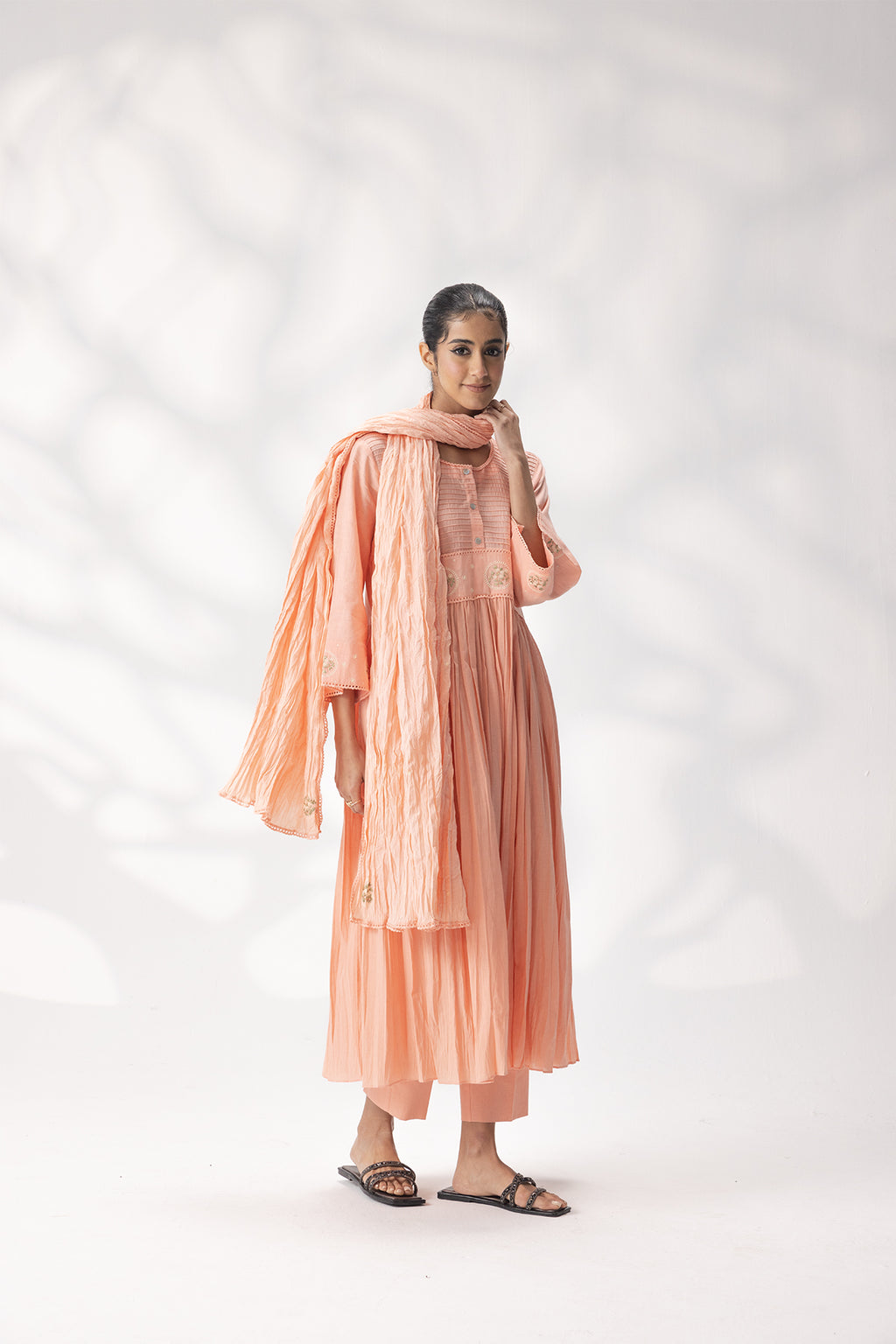 Mul Crumbled Dupatta - I AM BLVD